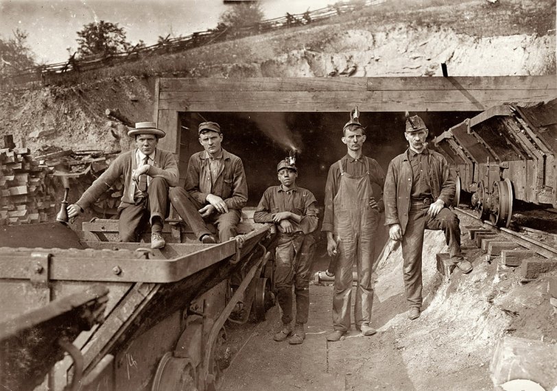Bank Boss (on right), Brake Boy (in center). Laura Mine, Red Star, West Virginia. September 1908. View full size.