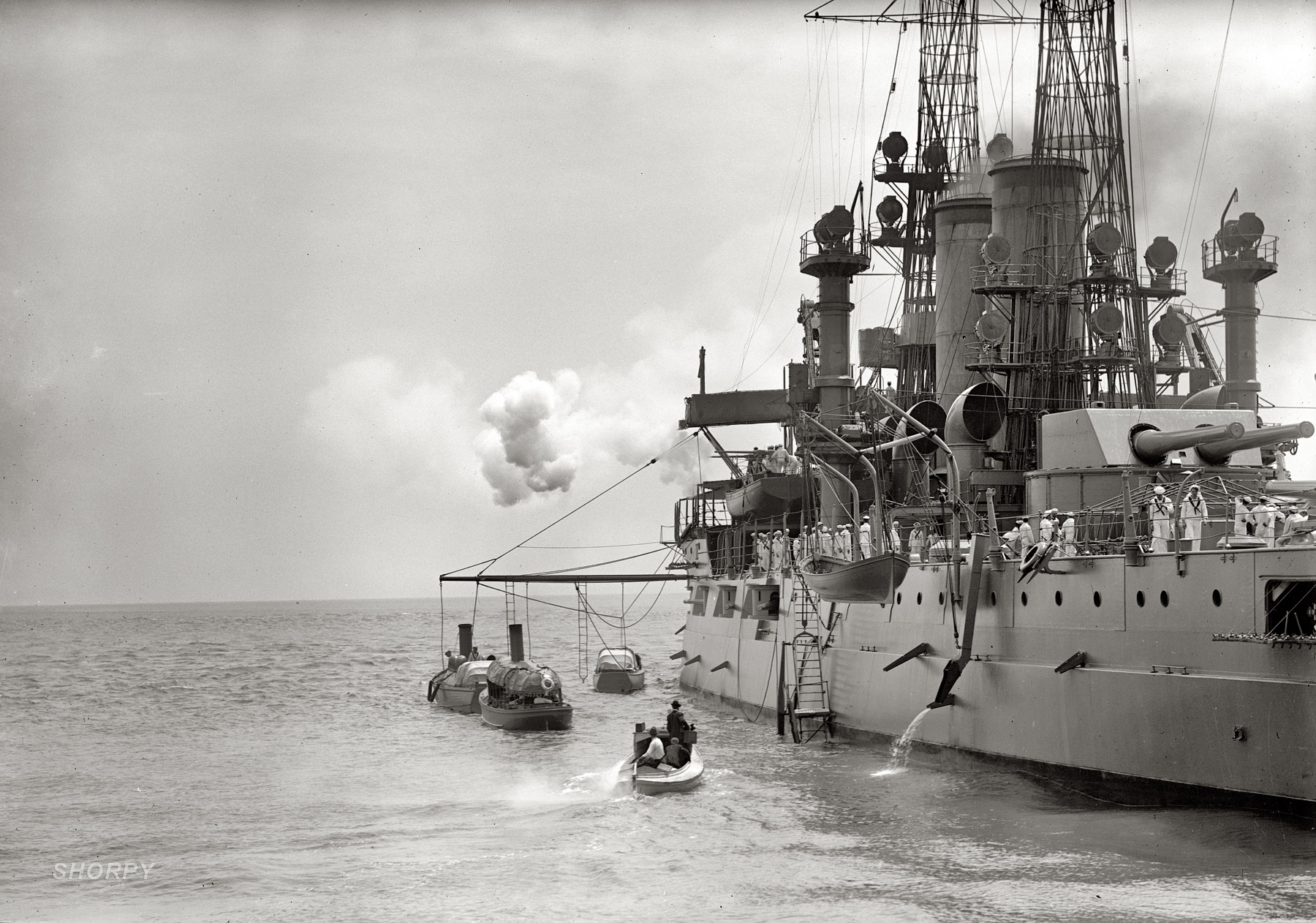 1912. "German port call. U.S. battleship in Hampton Roads to greet German squadron." Harris & Ewing Co. glass negative. View full size | More here.