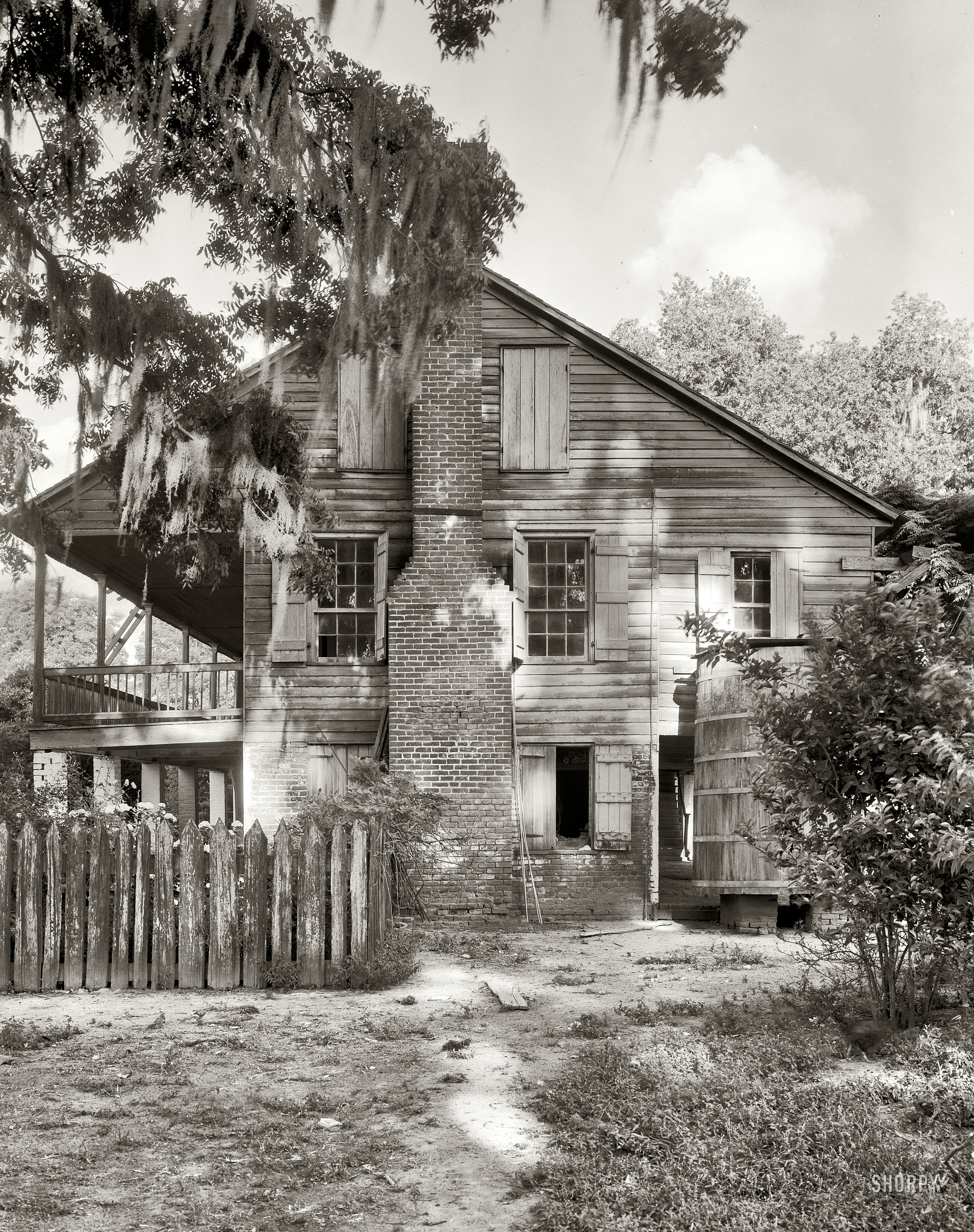 Louisiana circa 1938. "Bizette." 8x10 negative by Frances Benjamin Johnston for the Carnegie Survey of the Architecture of the South. View full size.