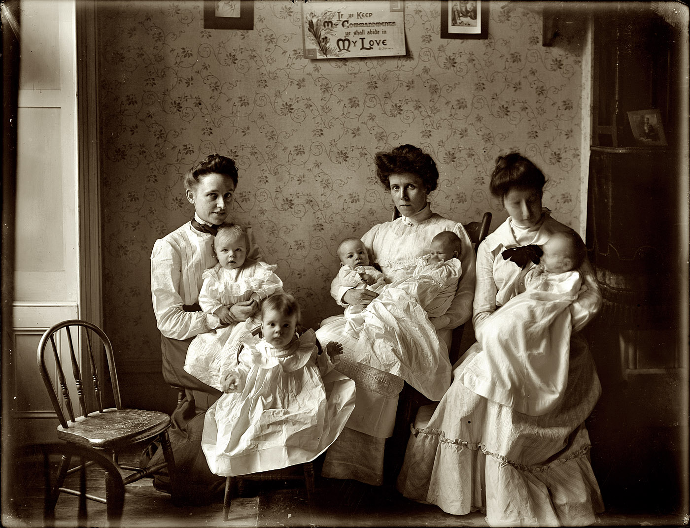 New York, 1908. "Children's Aid Society." View full size. 8x10 glass negative, George Grantham Bain Collection, Library of Congress.