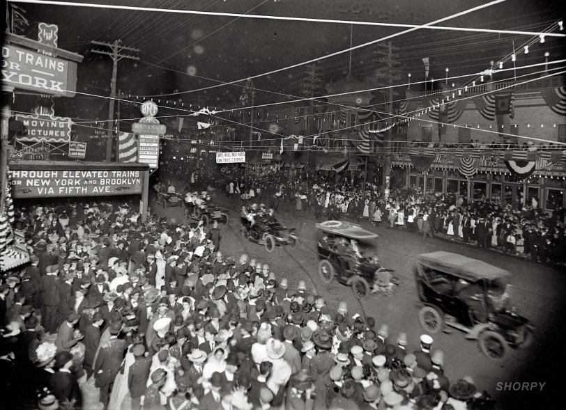 "Coney Island Mardi Gras 1908." Some interesting signs in this one. 8x10 glass negative, George Grantham Bain Collection. View full size.
