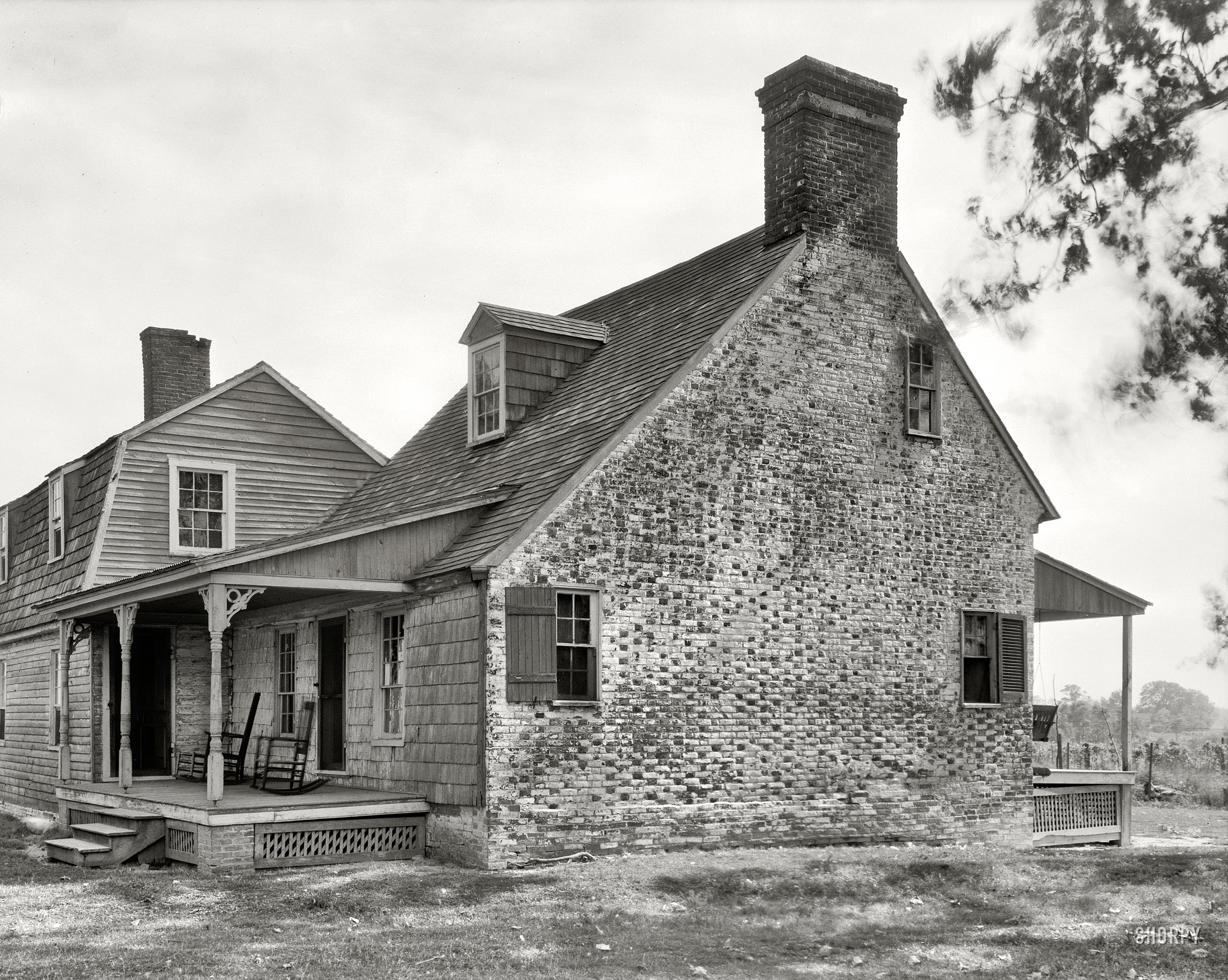 Queen Anne County, Maryland, circa 1936. "Walnut Grove. Dorsey Wright house. Has fine brick ends laid in Flemish bond. Built 1683 by Solomon Wright." 8x10 inch acetate negative by Frances Benjamin Johnston. View full size.