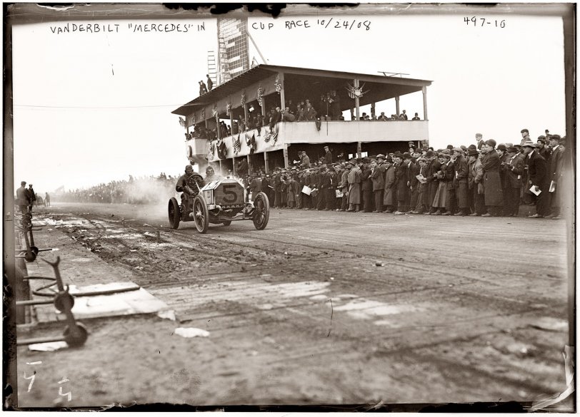 W.K. Vanderbilt Jr.'s Mercedes at the Vandedrbiilt Cup auto race. October 24, 1908. View full size. George Grantham Bain Collection. Zoom in.