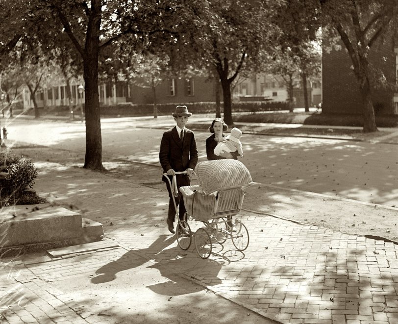 Taking the air in Washington, D.C., in 1920. "McDevitt, wife and baby." National Photo Company Collection glass negative. View full size.