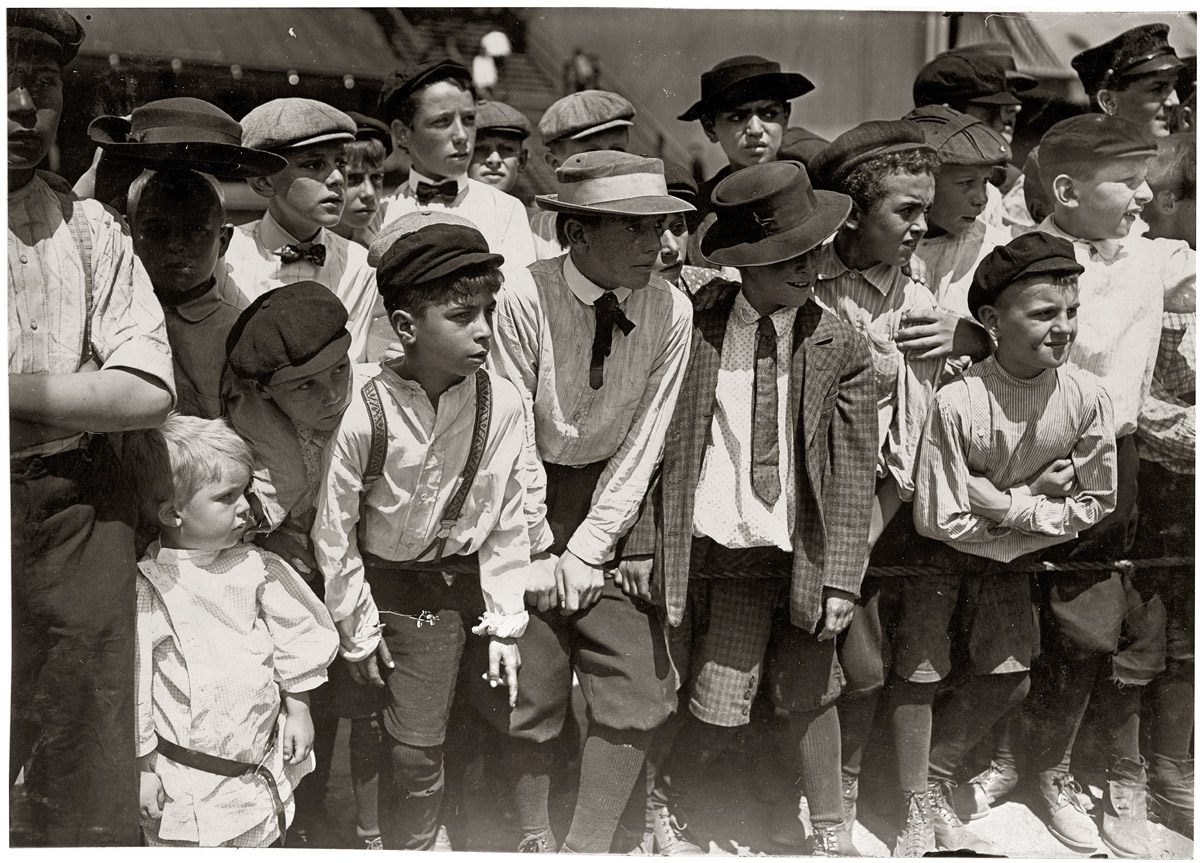 An exciting moment at the Newsboys’ Picnic, Cincinnati. August 1908. View full size. Photograph by Lewis Wickes Hine.