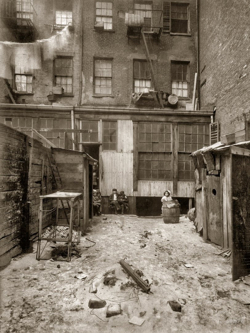 Thompson Street: 1912