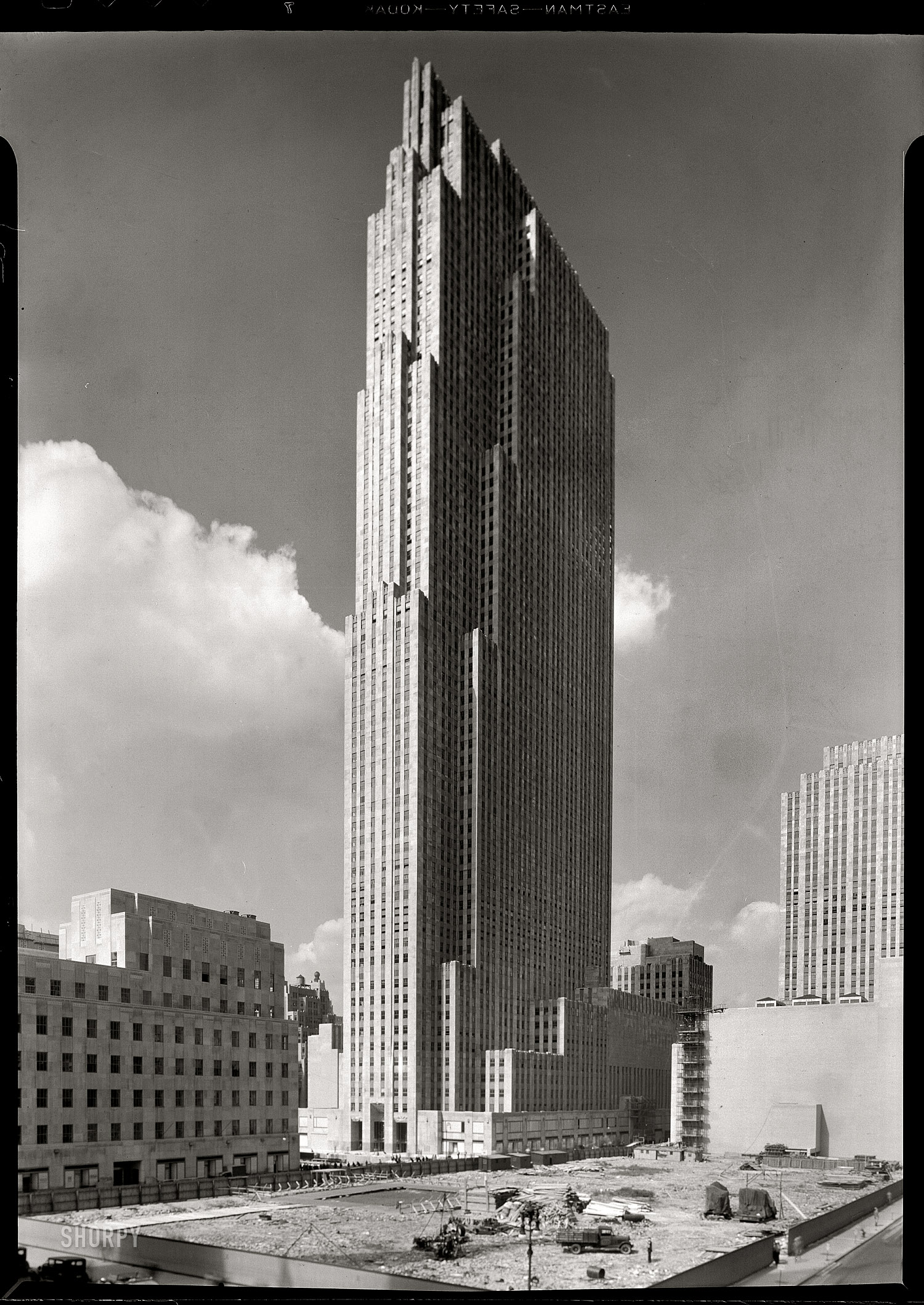 September 1, 1933. "Rockefeller Center, New York City. RCA Building, general view from the old Union Club." Our second look at 30 Rock in the past few days. 5x7 inch safety negative by Gottscho-Schleisner. View full size.