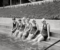 July 15, 1922. "Wardman Park swimming pool." Yes, it's the well that never runs dry -- that new swimming pool at the Wardman Park Hotel in Washington. National Photo Company Collection glass negative. View full size.