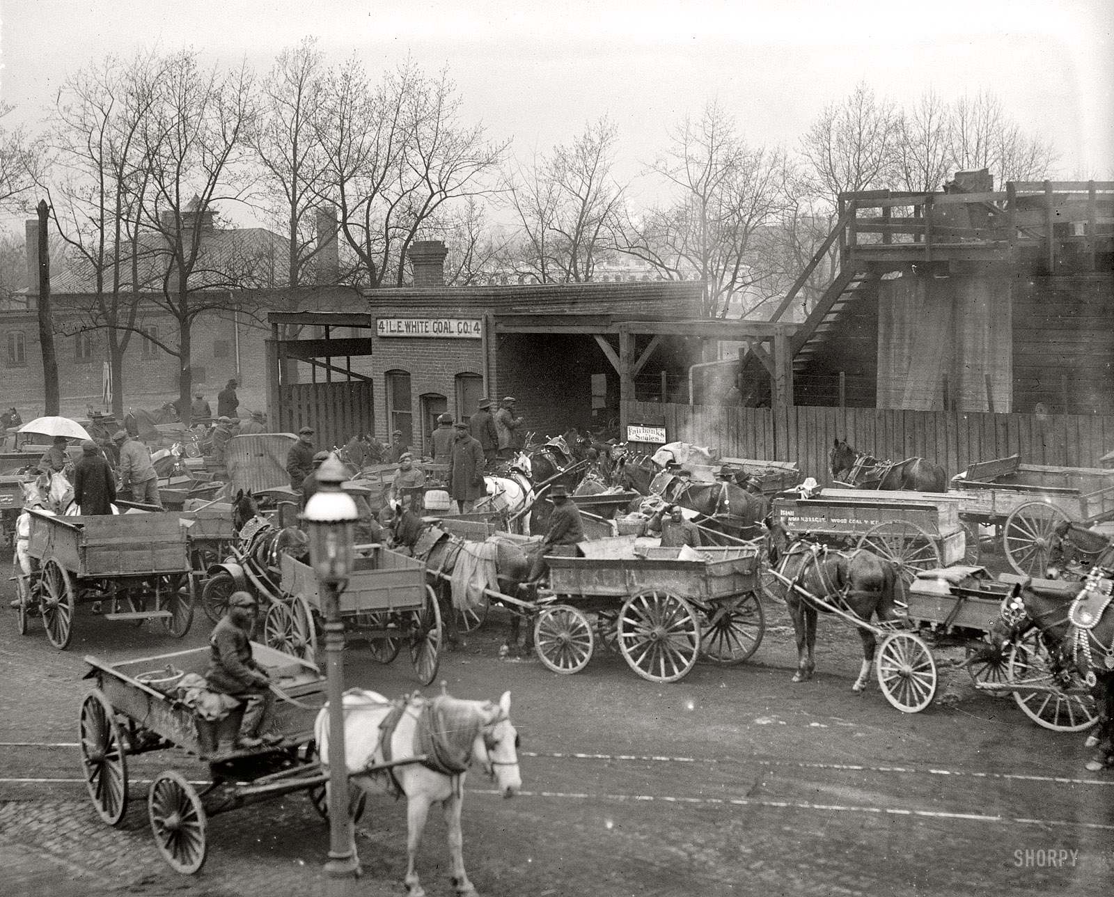 December 7, 1922. The L.E. White Coal Co. yards at South Capitol and I streets in Washington. National Photo Company Collection glass negative. View full size.