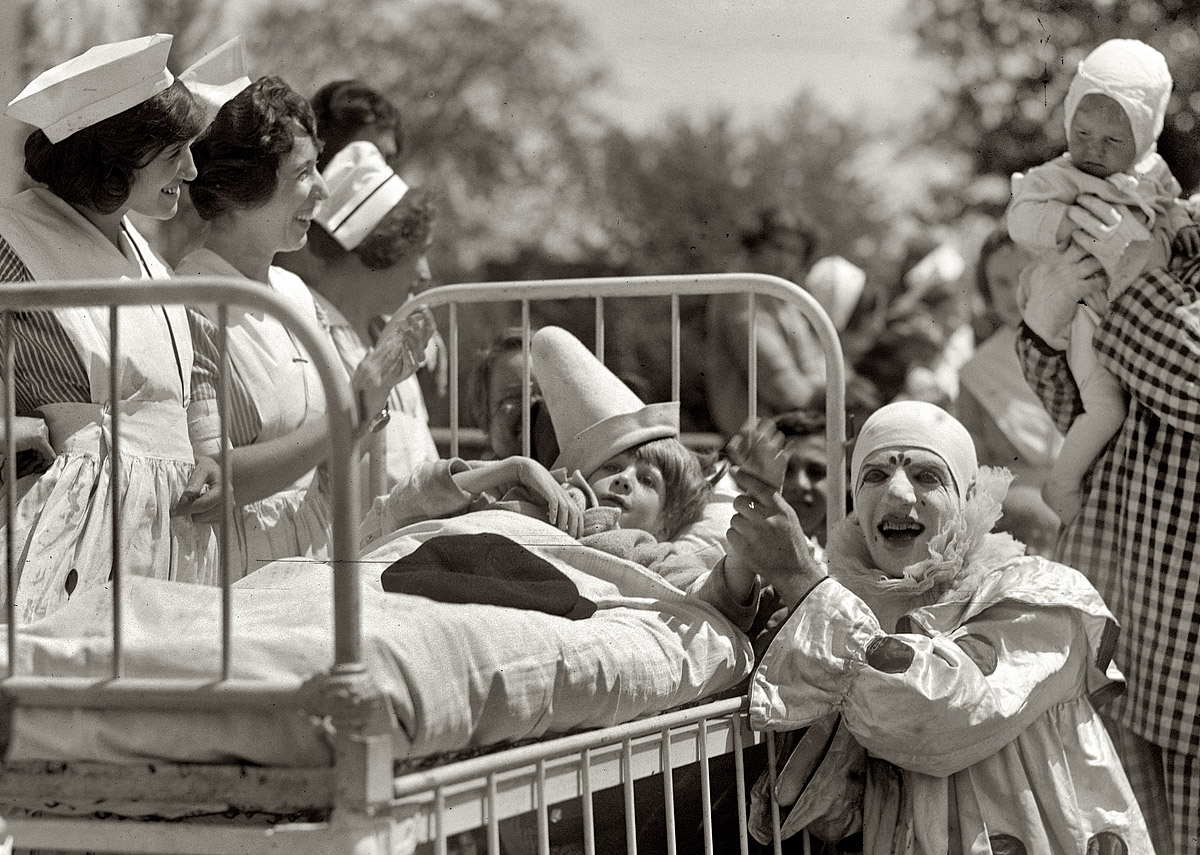 May 1, 1923. Washington, D.C. "Children's Hospital Circus." View full size. National Photo Company Collection glass negative, Library of Congress.