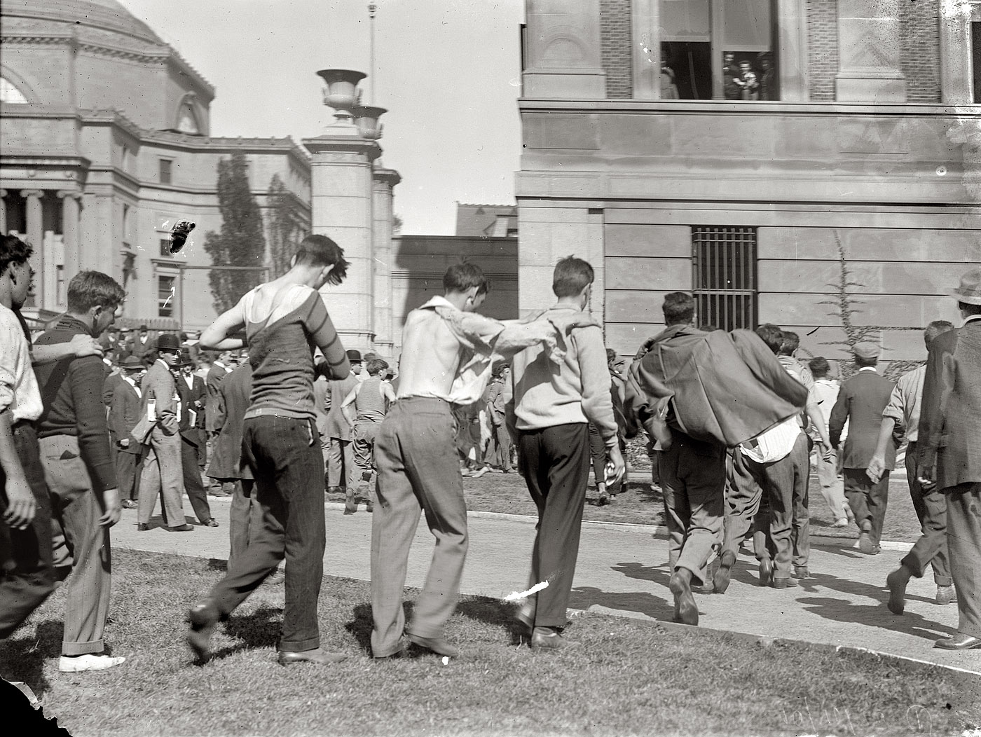 October 11, 1910. "Flag Rush, Columbia University." View full size. 5x7 glass negative, George Grantham Bain Collection. So who can tell us about "flag rush."