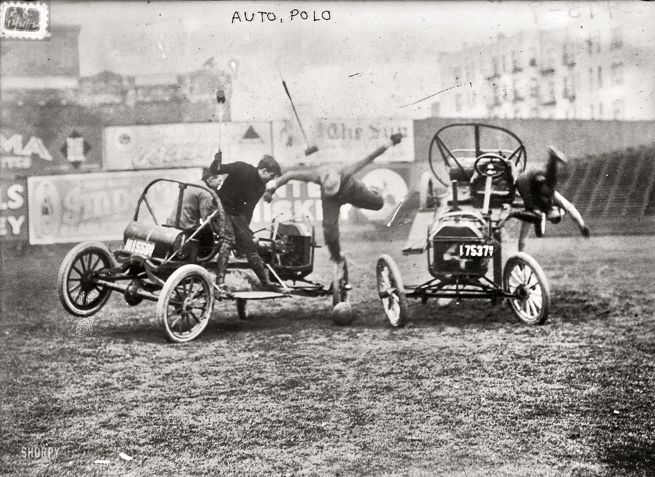 December 1912. "Auto polo," somewhere in New York. It looks a little risky to me. 5x7 glass negative, George Grantham Bain Collection. View full size.