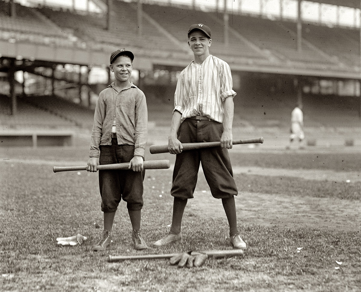 1924. Boys and bats. Washington, D.C. View full size. National Photo Co.