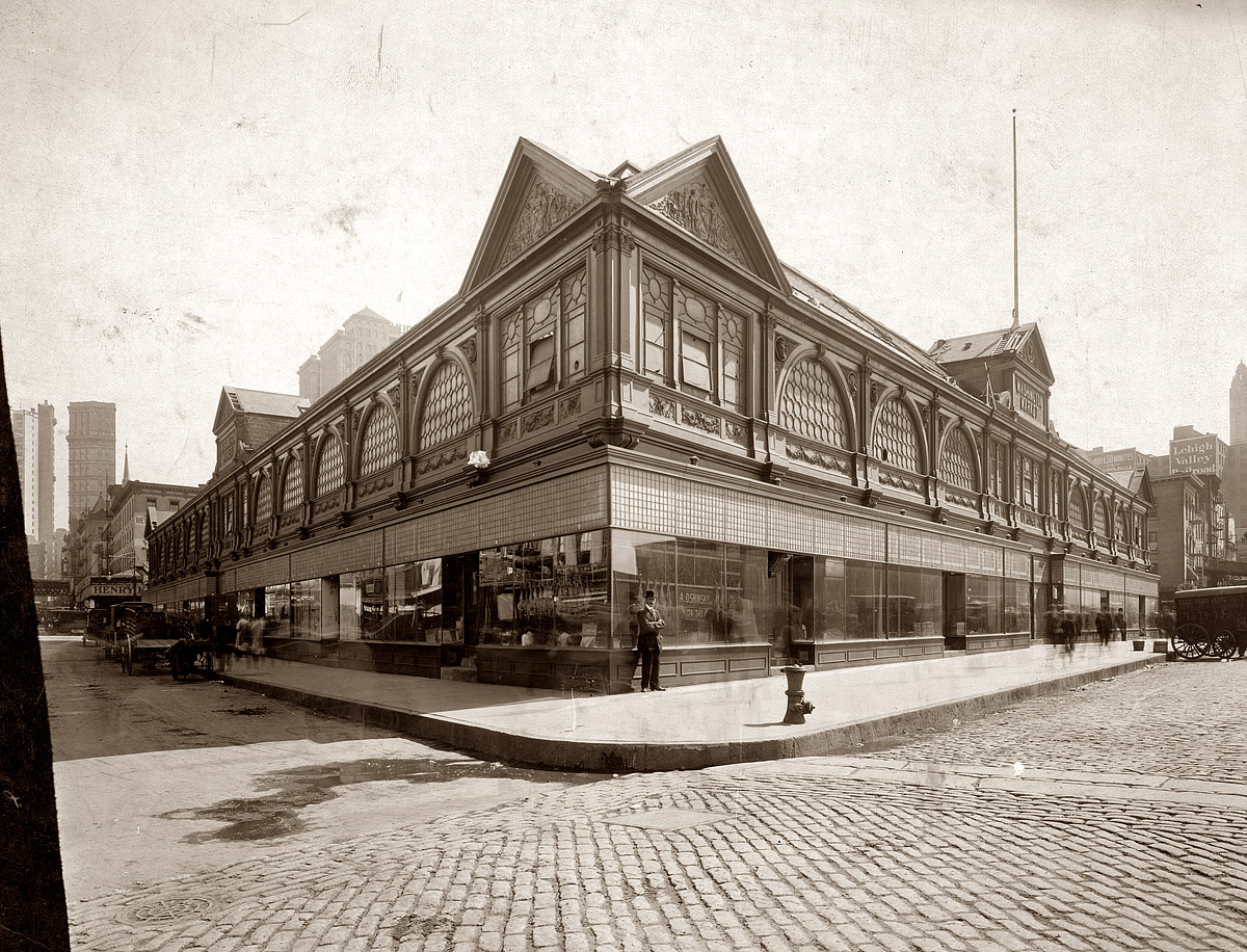 New York, 1912. "Washington Market Centennial. With outside sheds removed by President McAneny. Also new window fronts affording light and air for interiors and the sidewalk restored to the public." View full size. New York World-Telegram and the Sun Newspaper Photograph Collection.