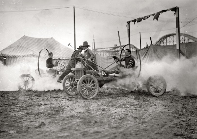 May 27, 1913. "Auto polo, Coney Island." This is the last of the auto polo pics (I promise). 5x7 glass negative, George Grantham Bain Collection. View full size.
