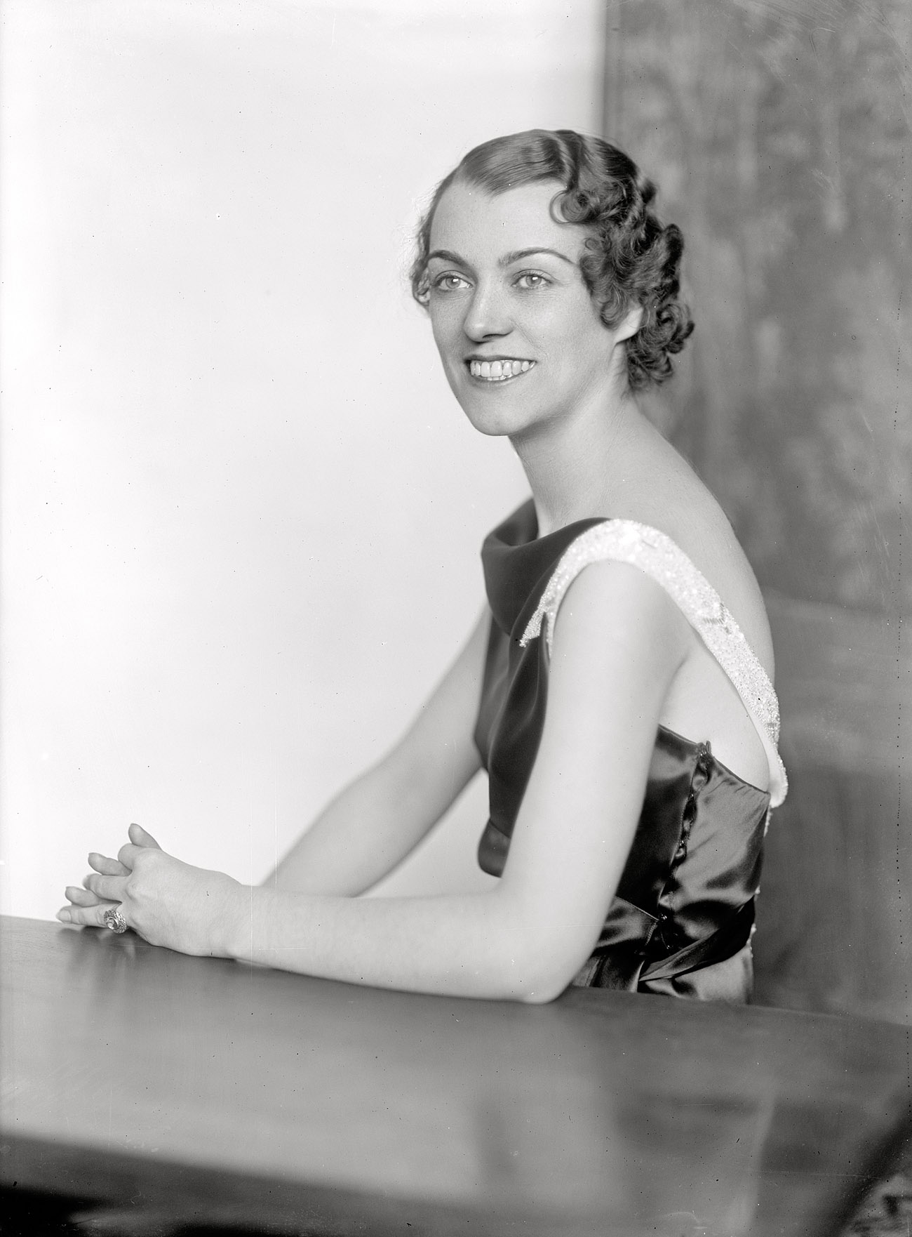 1933. "Mrs. W.C. Bullock, portrait." Harris & Ewing glass neg. View full size.