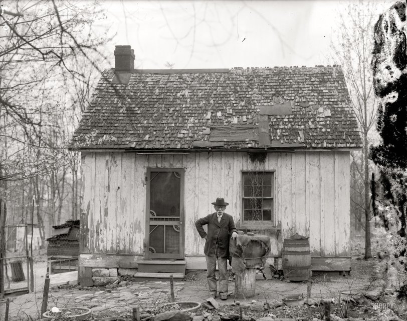 There's no caption information for this circa 1915 photo taken in or around Washington, D.C. Harris &amp; Ewing Collection glass negative. View full size.
