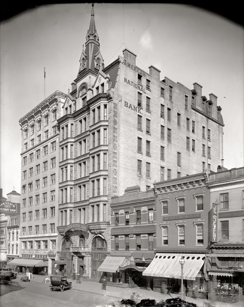 Washington circa 1918. "American National Bank, F Street." Right next door to Harris &amp; Ewing Photographers, who took so many of the photos (including this one) seen here on Shorpy. Harris &amp; Ewing glass negative. View full size.
