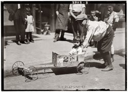 Circa 1913. "New York playground." View full size. Geo. Grantham Bain collection.
