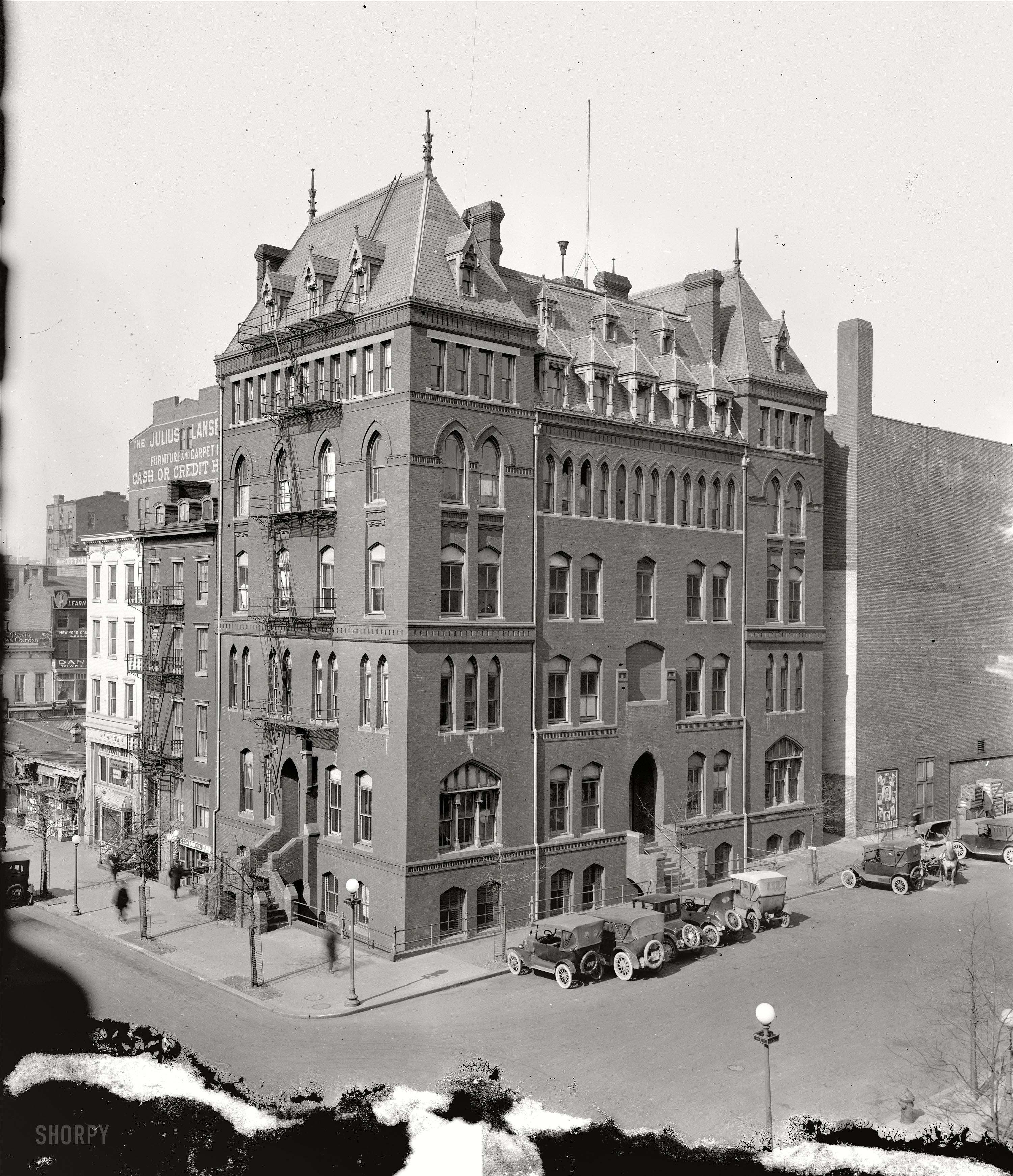 Washington, D.C, circa 1920. "Salvation Army." At the intersection of E and Eighth streets N.W. Harris & Ewing Collection glass negative. View full size.