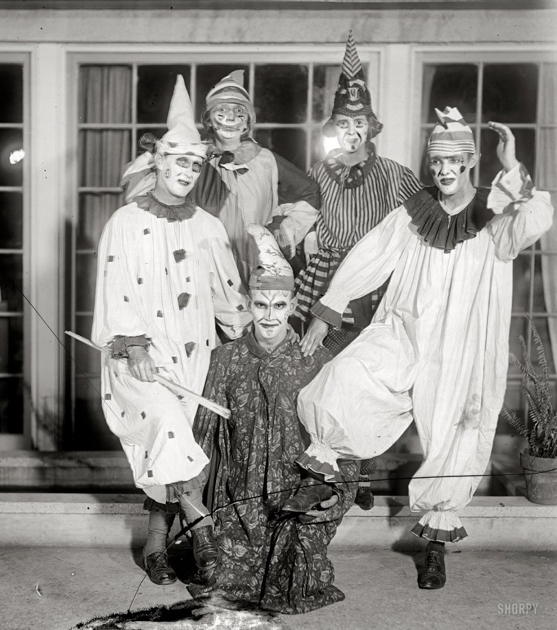 Evil Clowns: 1925