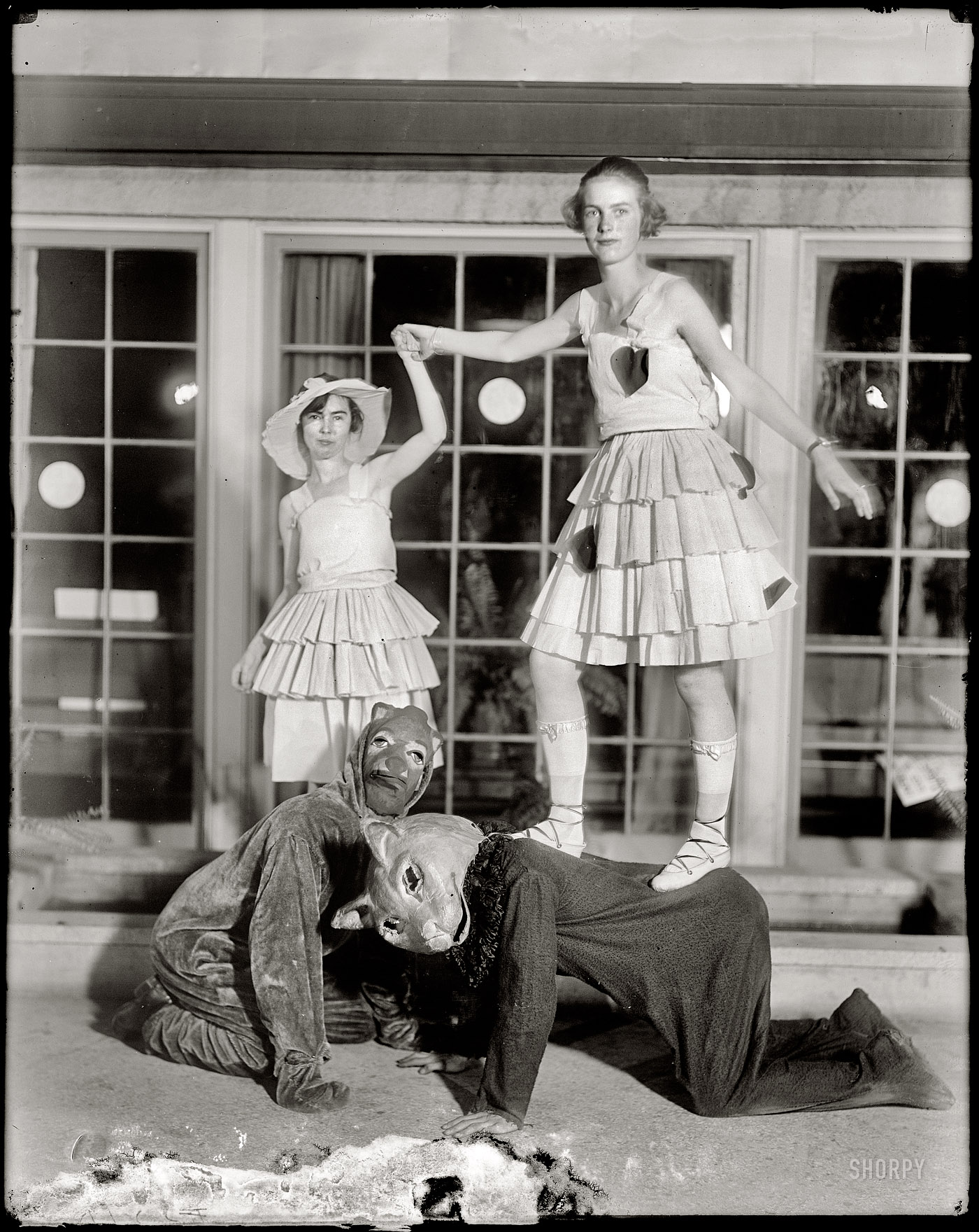 Washington, D.C., circa 1925. "Y.W.C.A. Circus." Another scene from the Terrifying Party. Harris & Ewing Collection glass negative. View full size.