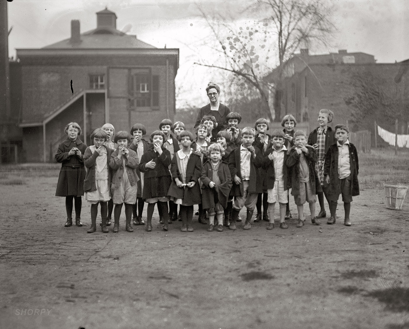 November 5, 1925. "National Apple Week at Washington Orphanage." National Photo Company Collection glass negative. View full size.