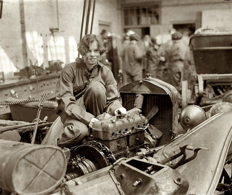Grace's Garage: 1927