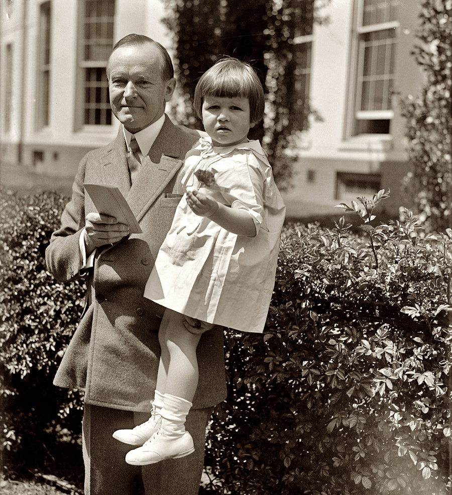April 28, 1927. "Tiny tot gives President Coolidge flood relief contribution. Little Elizabeth Anne Stitt, daughter of Theodore Stitt, Commander-in-Chief of the Veterans of Foreign Wars, presents Mr. Coolidge with the first 'buddy' poppy of the season." View full size. National Photo Company Collection.