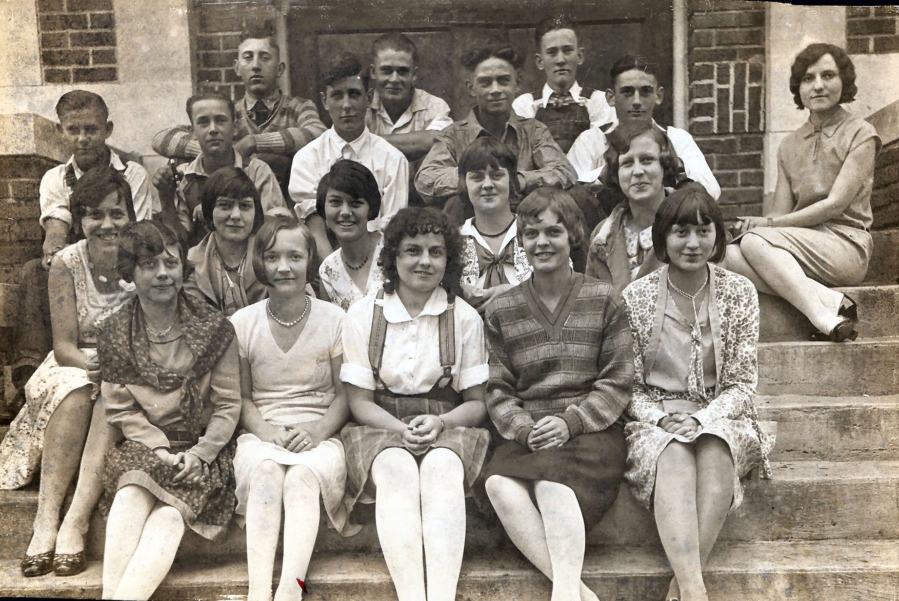 This is a class photo from Verdon, Nebraska. My grandmother Muriel is front row, second from the right.