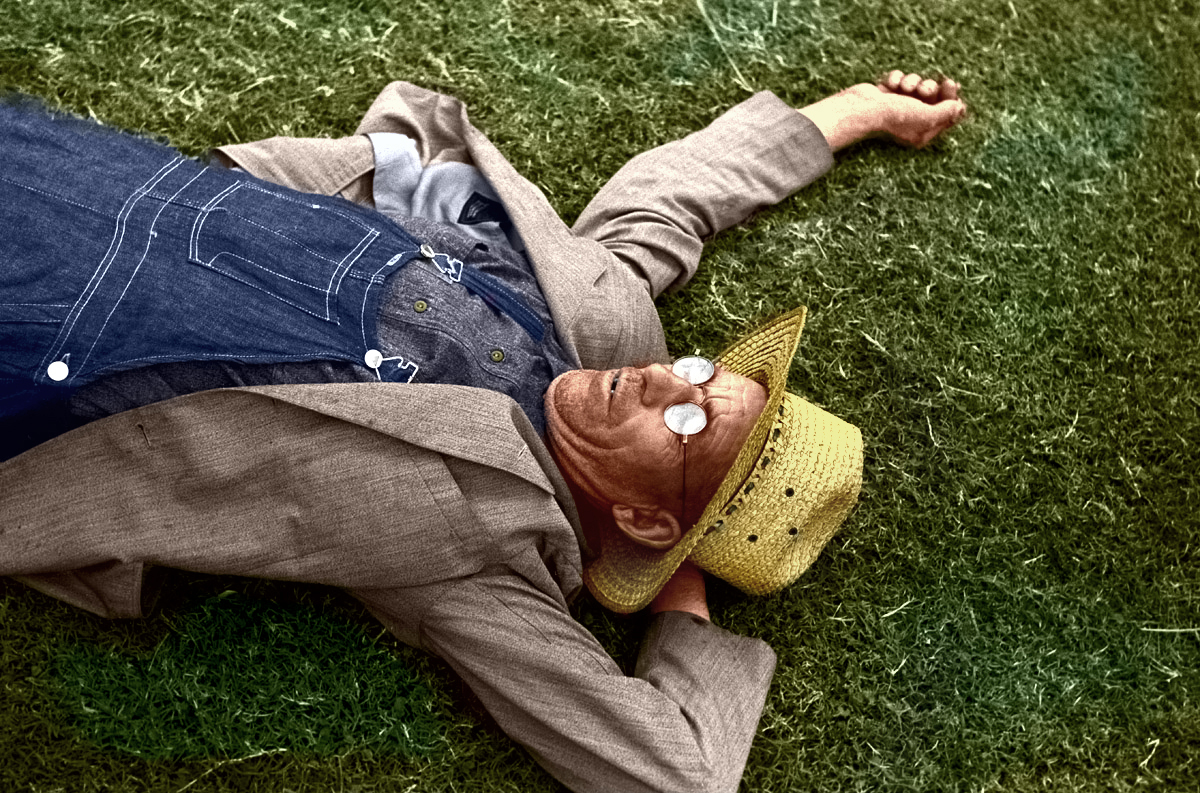 A colorized version of this 1938 photo by Russell Lee. View full size.