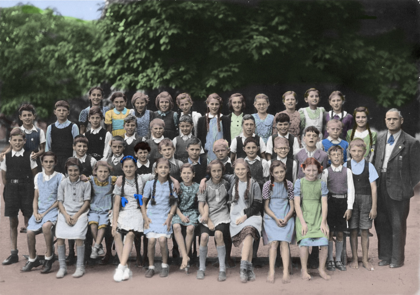 My Mom (with red hair); Elementary School 5th Grade, 1944  Wettingen, Switzerland. View full size.
