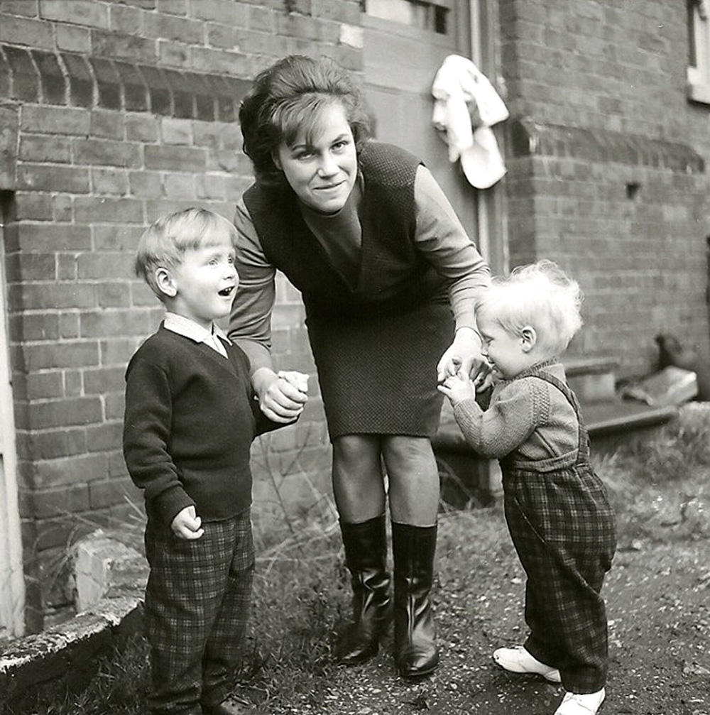 Me, on the right, with my mum and brother in the Autumn of 1963, Reading, England. View full size.