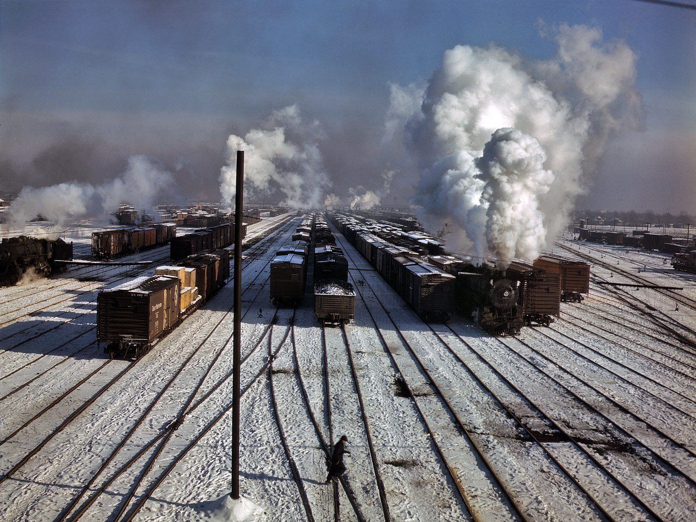 December 1942. Proviso classification yard of the Chicago & North Western Railroad. View full size. 4x5 Kodachrome transparency by Jack Delano.