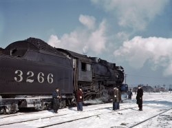 Santa Fe freight about to leave for the West Coast from the Corwith yard in Chicago. March 1943. View full size. 4x5 Kodachrome transparency by Jack Delano, who went with the train to California, taking pictures along the way with his Graflex Speed Graphic. Look for them here in the coming days.