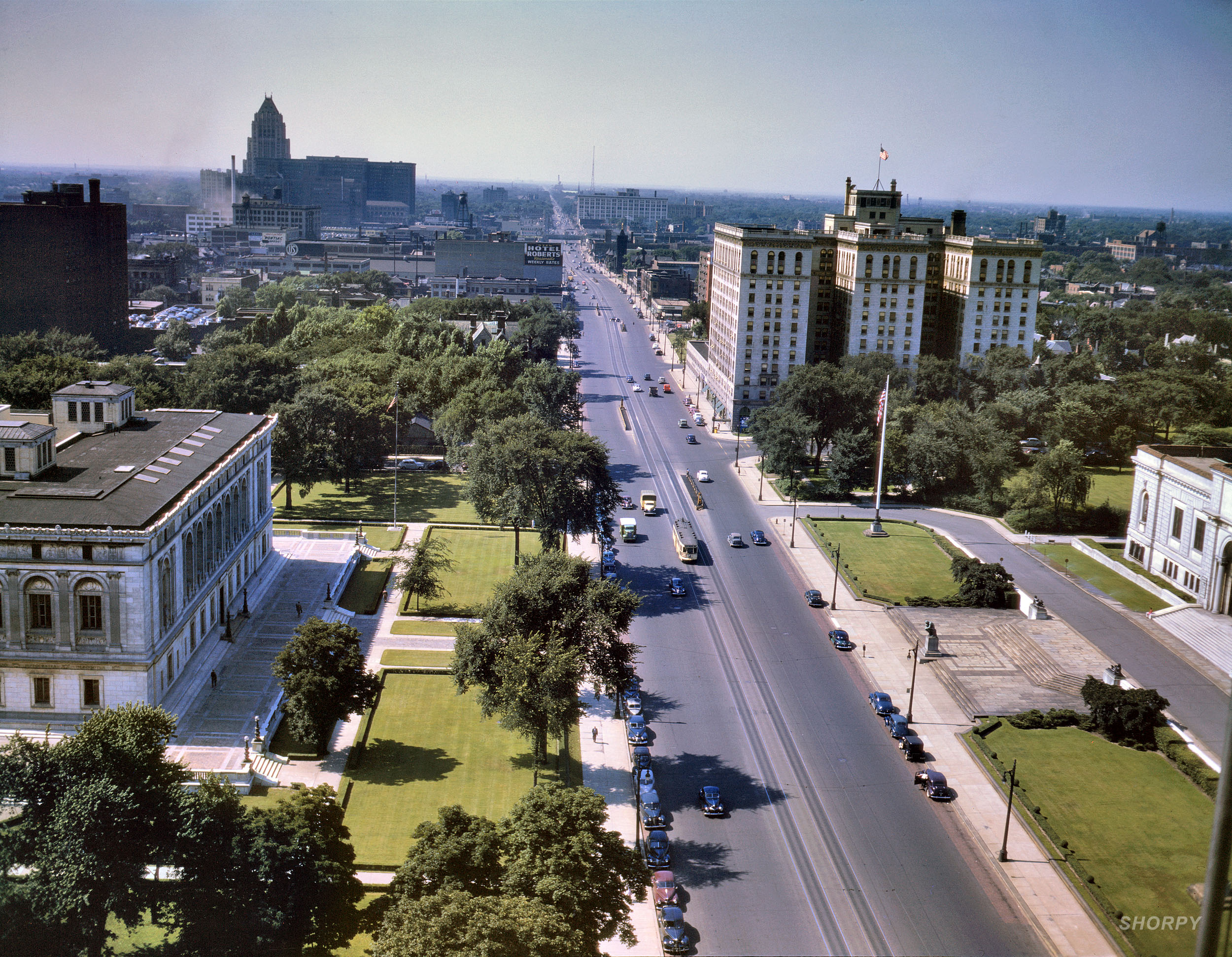 Detroit, July 1942. "Looking north on Woodward Avenue from the Maccabees Building with the Fisher Building at the distant left, and the Wardell Hotel at the right." 4x5 Kodachrome transparency by Arthur Siegel. View full size.