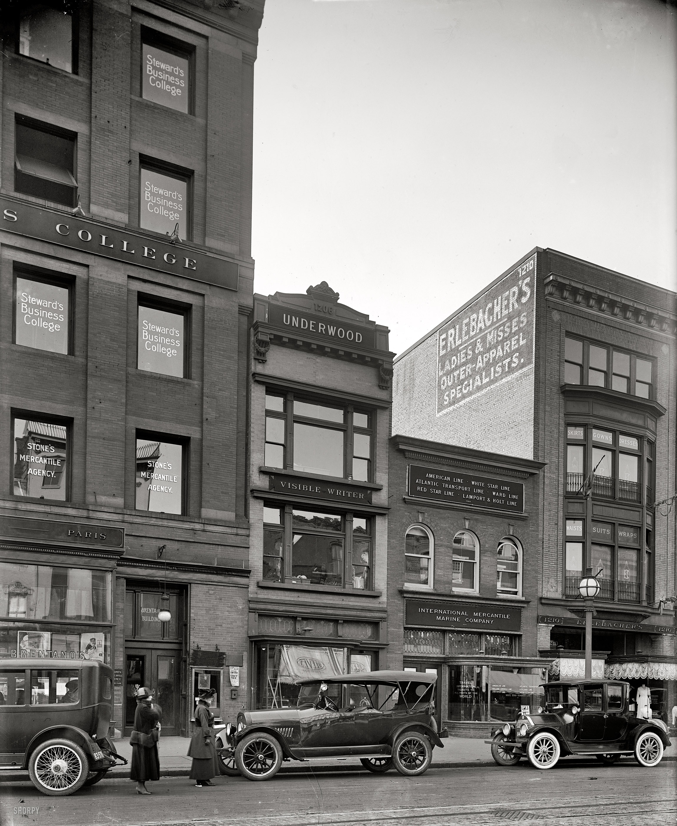 Washington, D.C., circa 1918. Another thrilling installment of "Emergency Fleet Corporation, building exterior." At center is the Underwood typewriter office at 1206 F Street N.W. Harris & Ewing Collection glass negative. View full size.