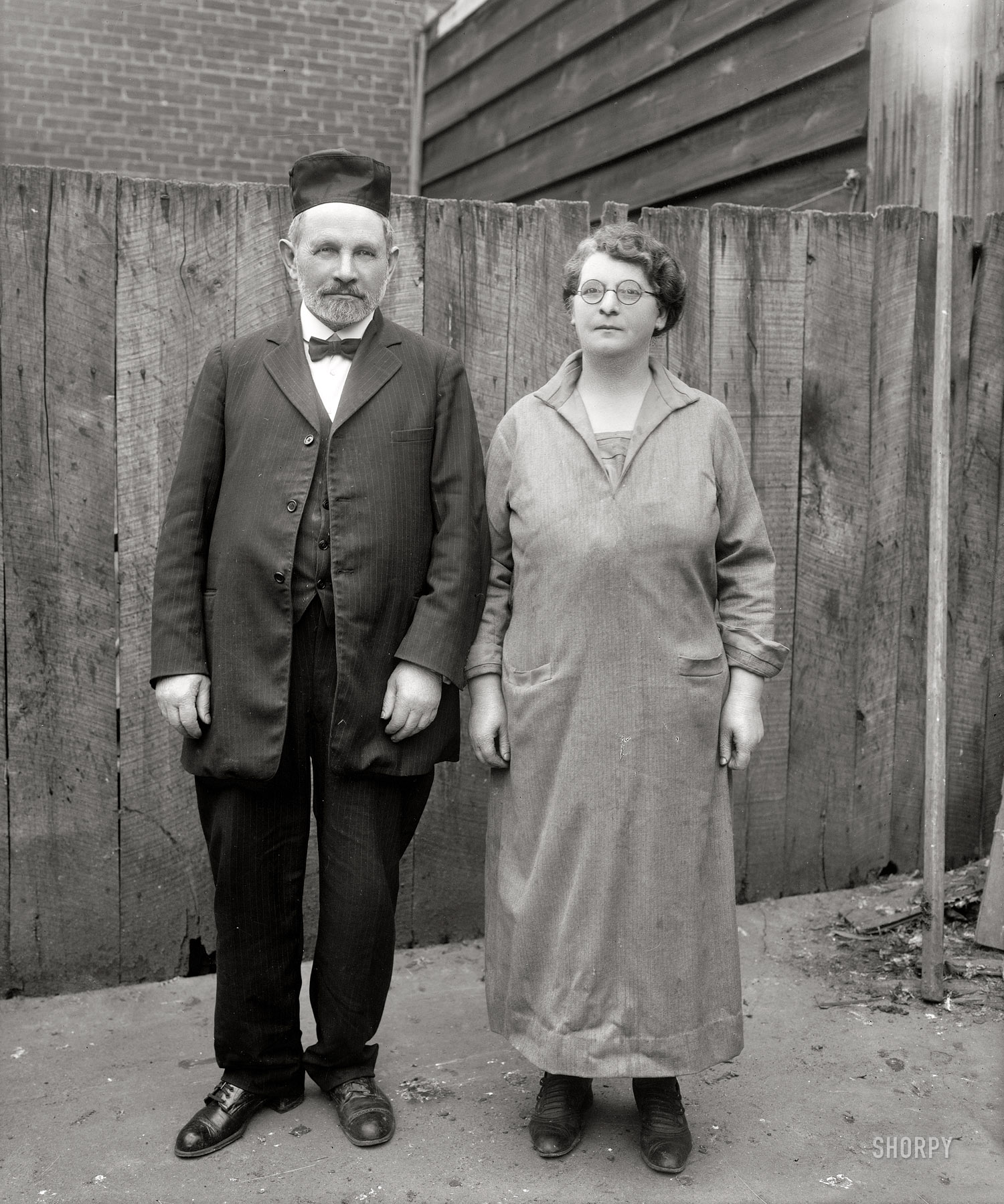 Washington, D.C., circa 1927. "Al Jolson's parents." Rabbi Moses Yoelson and wife Ida, the actor's stepmother. Harris & Ewing glass negative. View full size.