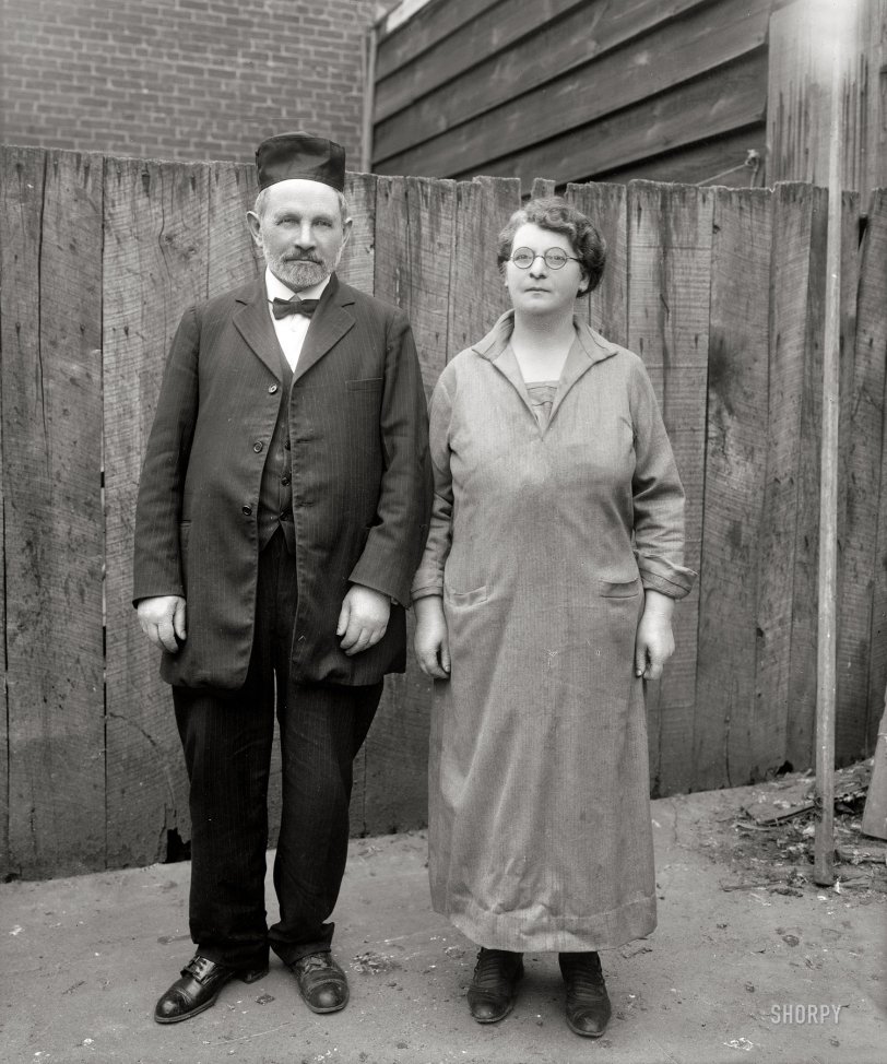 Washington, D.C., circa 1927. "Al Jolson's parents." Rabbi Moses Yoelson and wife Ida, the actor's stepmother. Harris &amp; Ewing glass negative. View full size.
