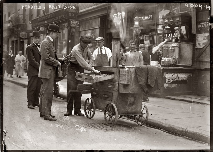 East Side peddler, New York. Circa 1915. View full size. 5x7 glass negative. George Grantham Bain Collection.
