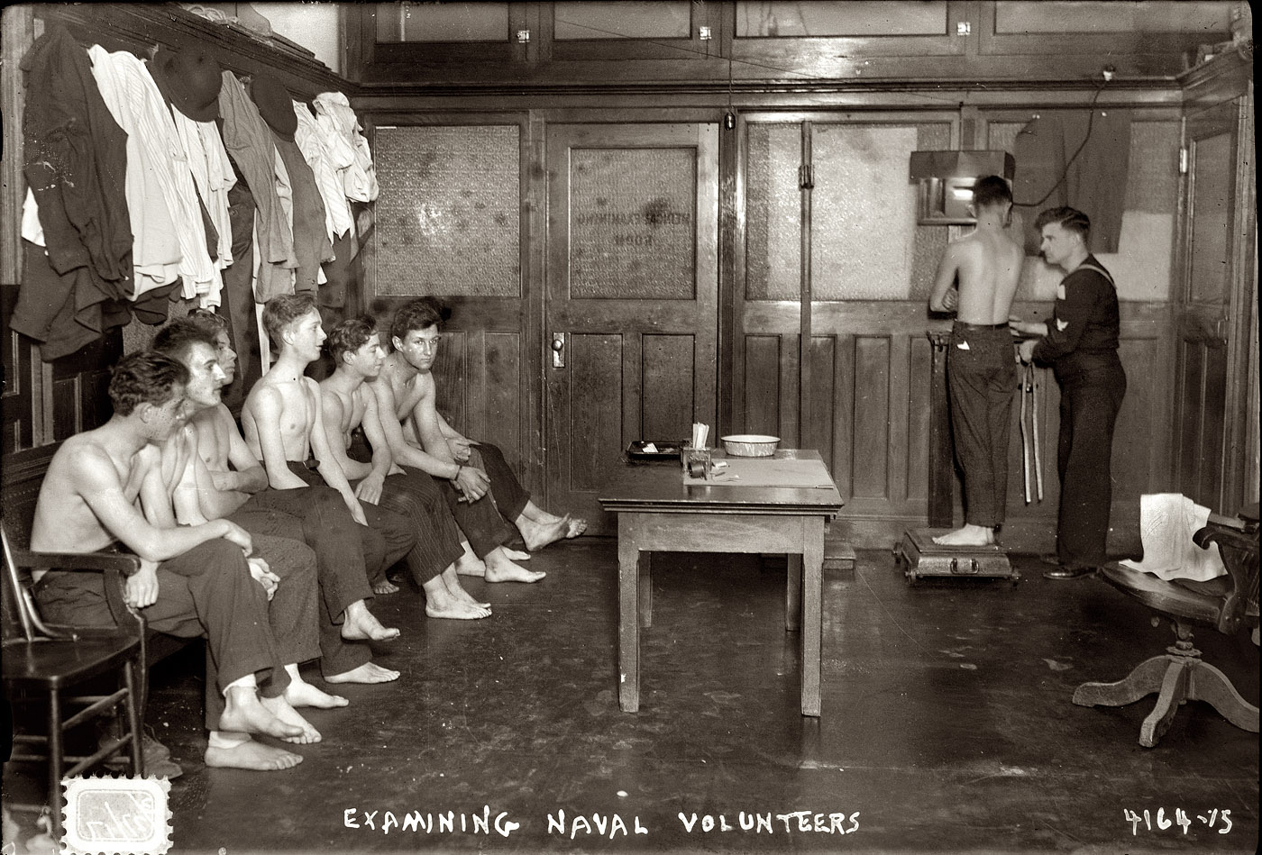 New York. February 27, 1917. "Examining naval volunteers." View full size. 5x7 glass negative, George Grantham Bain Collection. Library of Congress.