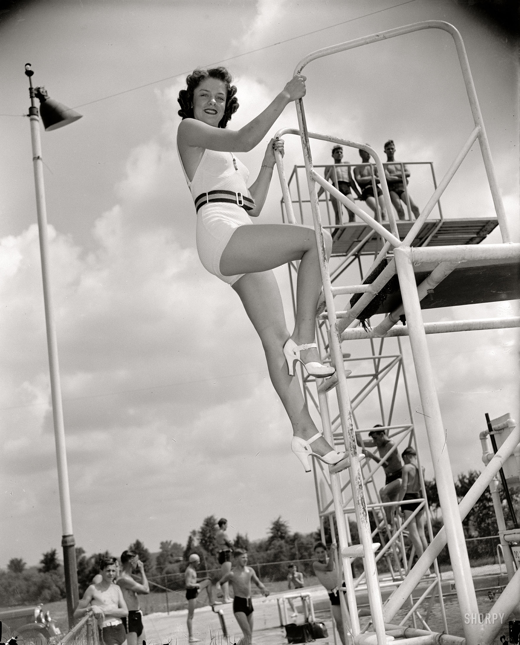 August 4, 1938. Washington, D.C. "Miss Dorothy Parker has been selected as Miss Washington and will compete for the title of Miss America at the Atlantic City beauty pageant to be held during Labor Day week. 18 Years old, she weighs 112 pounds and is 5 feet, 4 inches in height. She is the daughter of Mr. and Mrs. C. Albert Parker of Washington." Harris & Ewing glass negative. View full size.