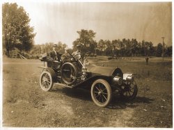 Cadillac circa 1907. Occupants and location unknown. View full size.