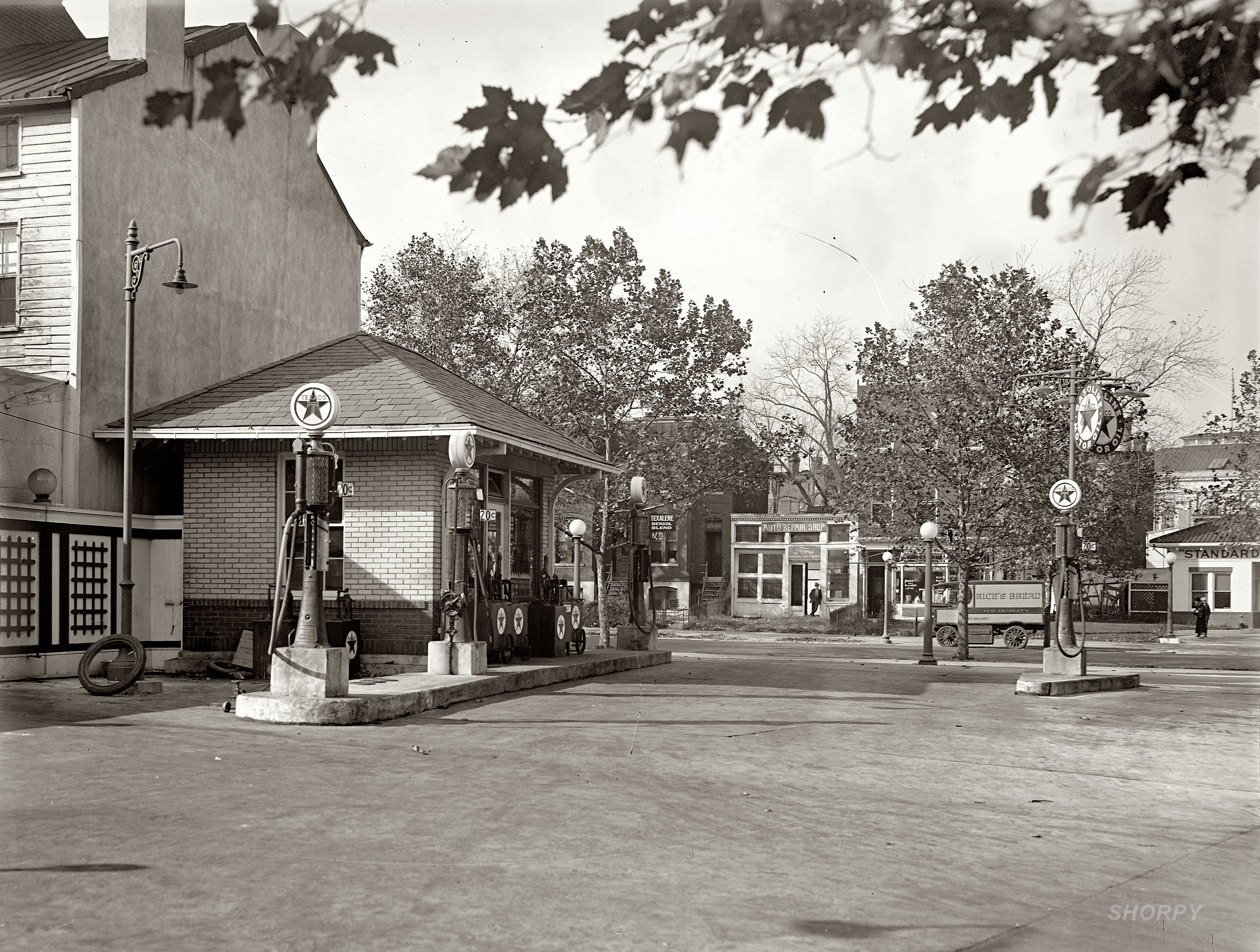 Washington, D.C., 1925. "Texas Company, Sixth Street SW." View full size. National Photo Company Collection glass negative, Library of Congress.