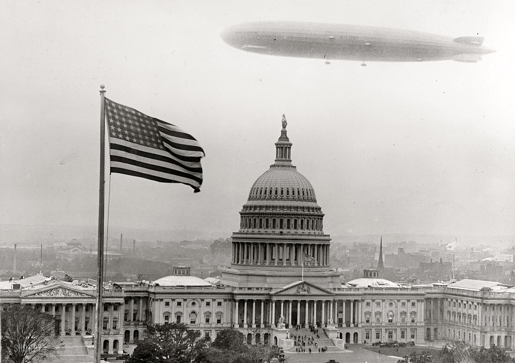"Graf Zeppelin over Capitol." The German airship on its visit to Washington in October 1928.  National Photo Co. Collection glass negative. View full size.