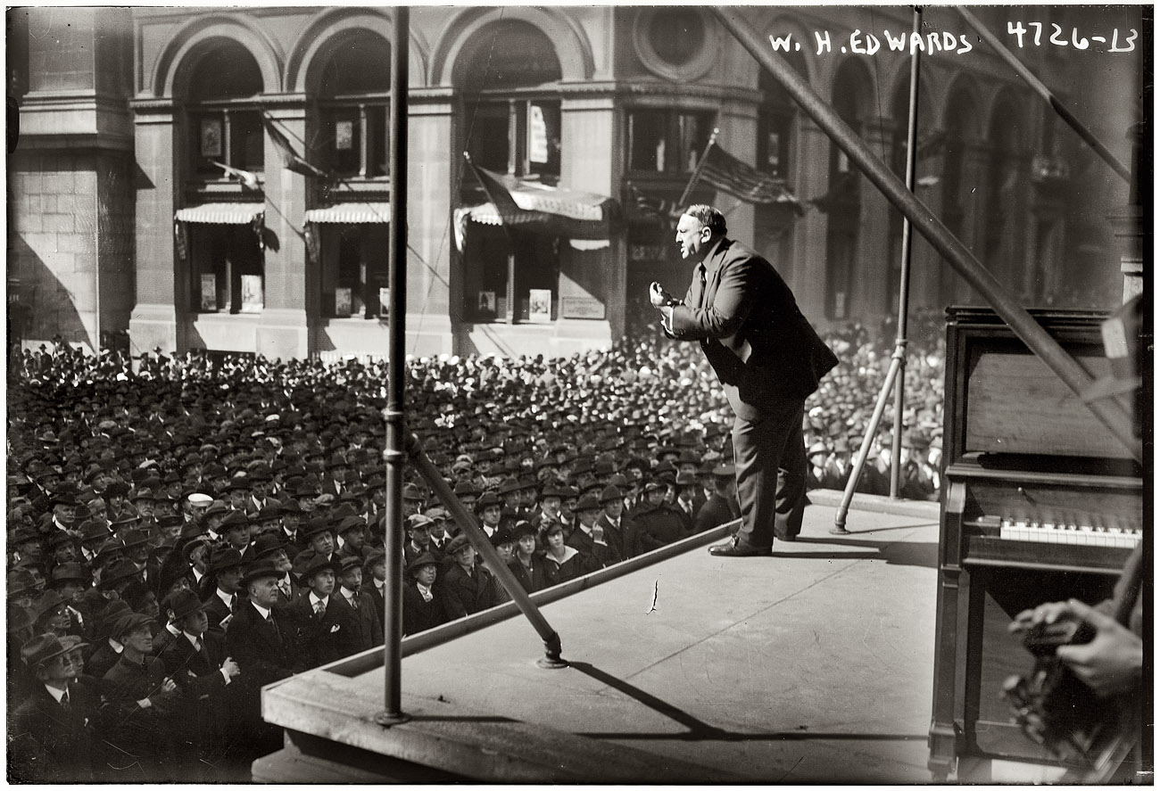 William Edwards, a.k.a. Big Bill Edwards, collector of internal revenue for the Wall Street district and former Princeton football star, delivering a speech circa 1915. View full size. 5x7 glass negative, George Grantham Bain Collection.