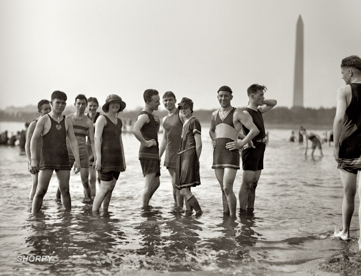 The Potomac bathing beach with a view of the Washington Monument circa 1922. National Photo Company Collection glass negative. View full size.