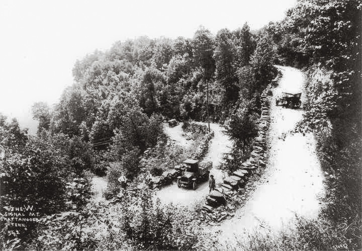 This is W Road in Chattanooga, Tennessee, the only road for years that went to the top of Signal Mountain. This picture was taken 1914. View full size.