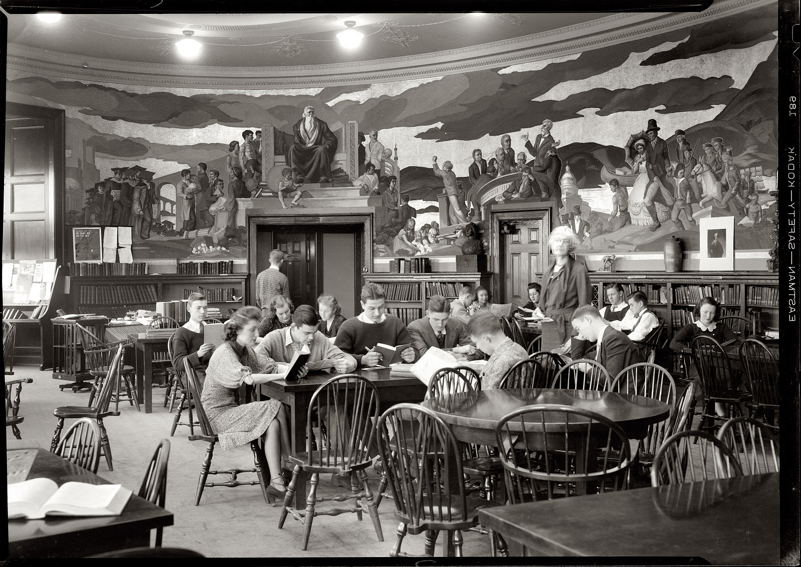 Washington, D.C., circa 1936. "Tech High School students." View full size. 5x7 safety negative, National Photo Company Collection.
