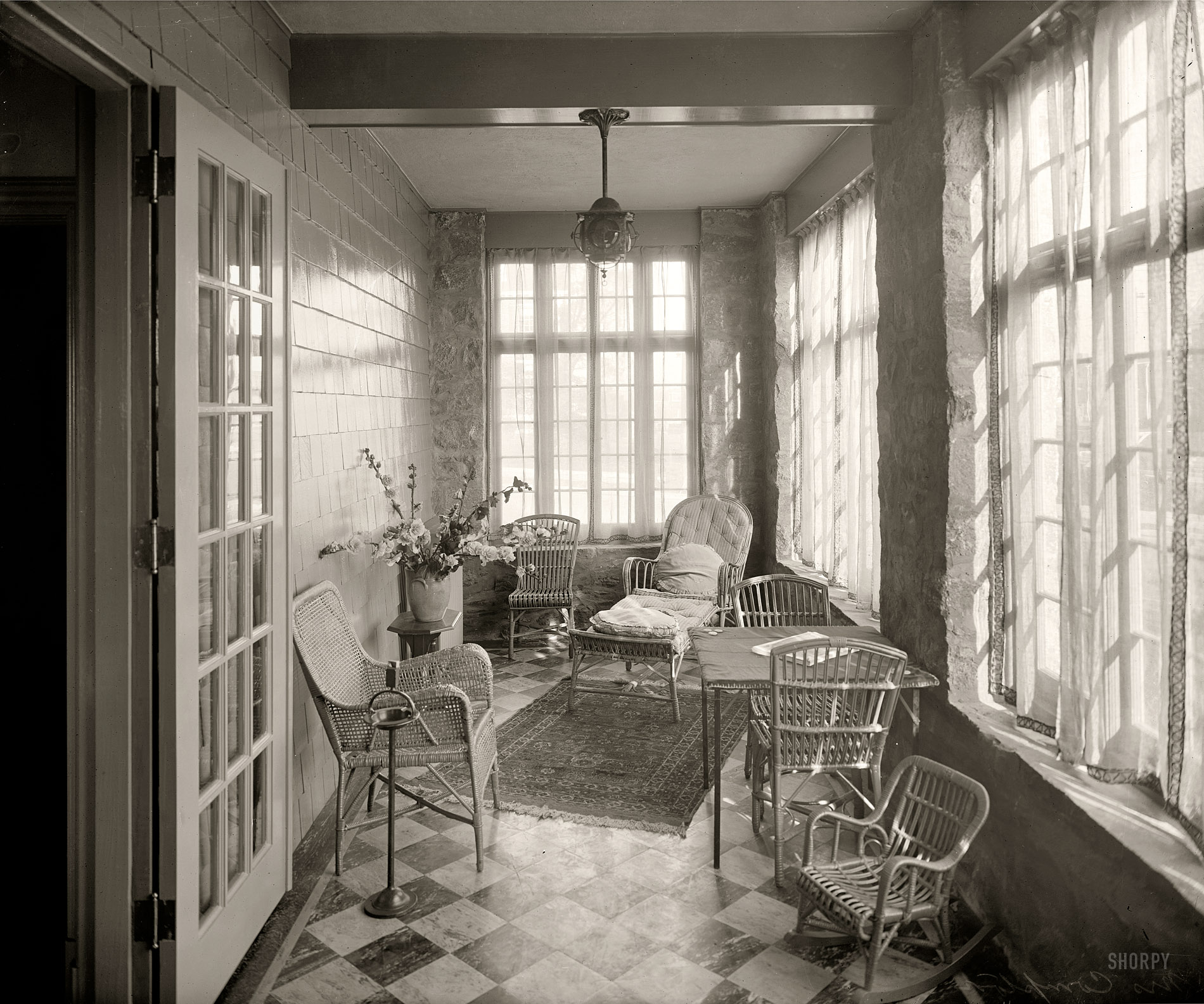 Washington, D.C., circa 1920. "Mrs. Wilson Compton." One of 10 glass negatives so labeled, none of them actually showing Mrs. Compton. View full size.